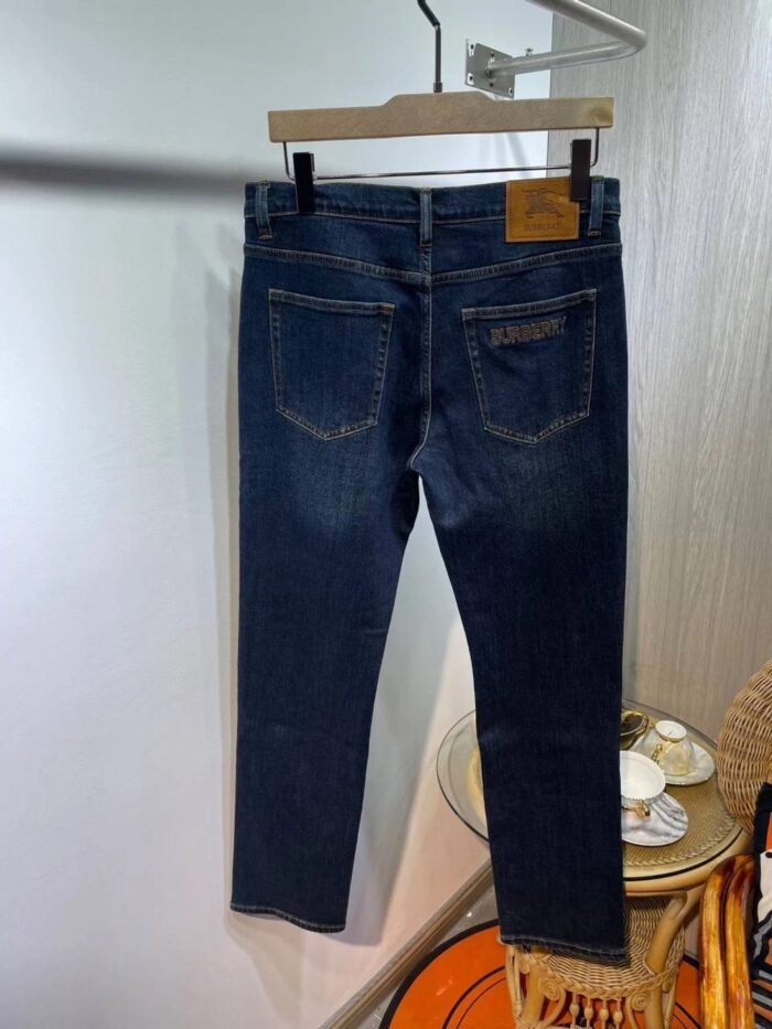 Джинсы Burberry — изображение 2