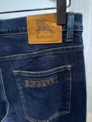 Джинсы Burberry — изображение 4