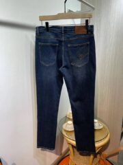 Джинсы Brioni — изображение 3