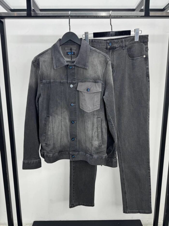 Джинсовый костюм Kiton — изображение 1